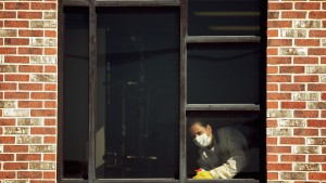 Two Healthcare Workers In Dallas Infected With Ebola After Treating Patient