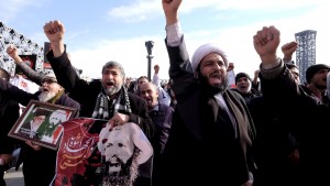 Iranian protesters chant slogans during a demonstration against the execution of Shi'ite cleric Sheikh Nimr al-Nimr in Saudi Arabia, at Imam Hussein square in Tehran January 4, 2016. REUTERS/Raheb Homavandi/TIMA ATTENTION EDITORS - THIS IMAGE WAS PROVIDED BY A THIRD PARTY. FOR EDITORIAL USE ONLY. TPX IMAGES OF THE DAY - RTX20Z00