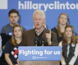 Former U.S. President Bill Clinton addresses a campaign rally for his wife, Democratic presidential candidate Hillary Clinton, in Nashua, New Hampshire January 4, 2016. REUTERS/Brian Snyder - RTX2101H