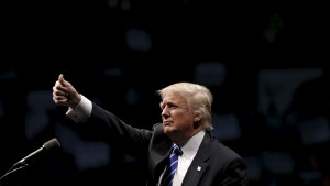 Republican U.S. presidential candidate Donald Trump reacts to the cheers of supporters at a campaign rally in Albany, New York, April 11, 2016.  REUTERS/Mike Segar - RTX29IUJ