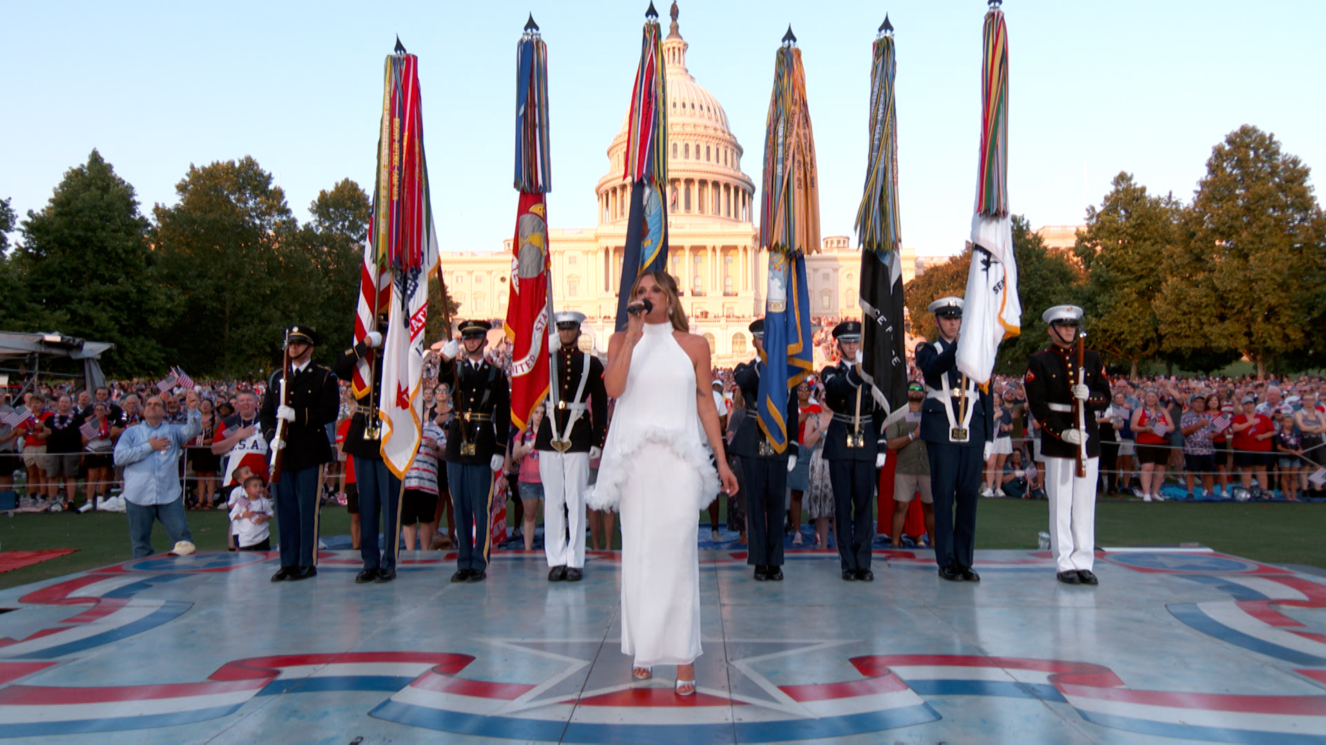 Carly Pearce Performs the National Anthem