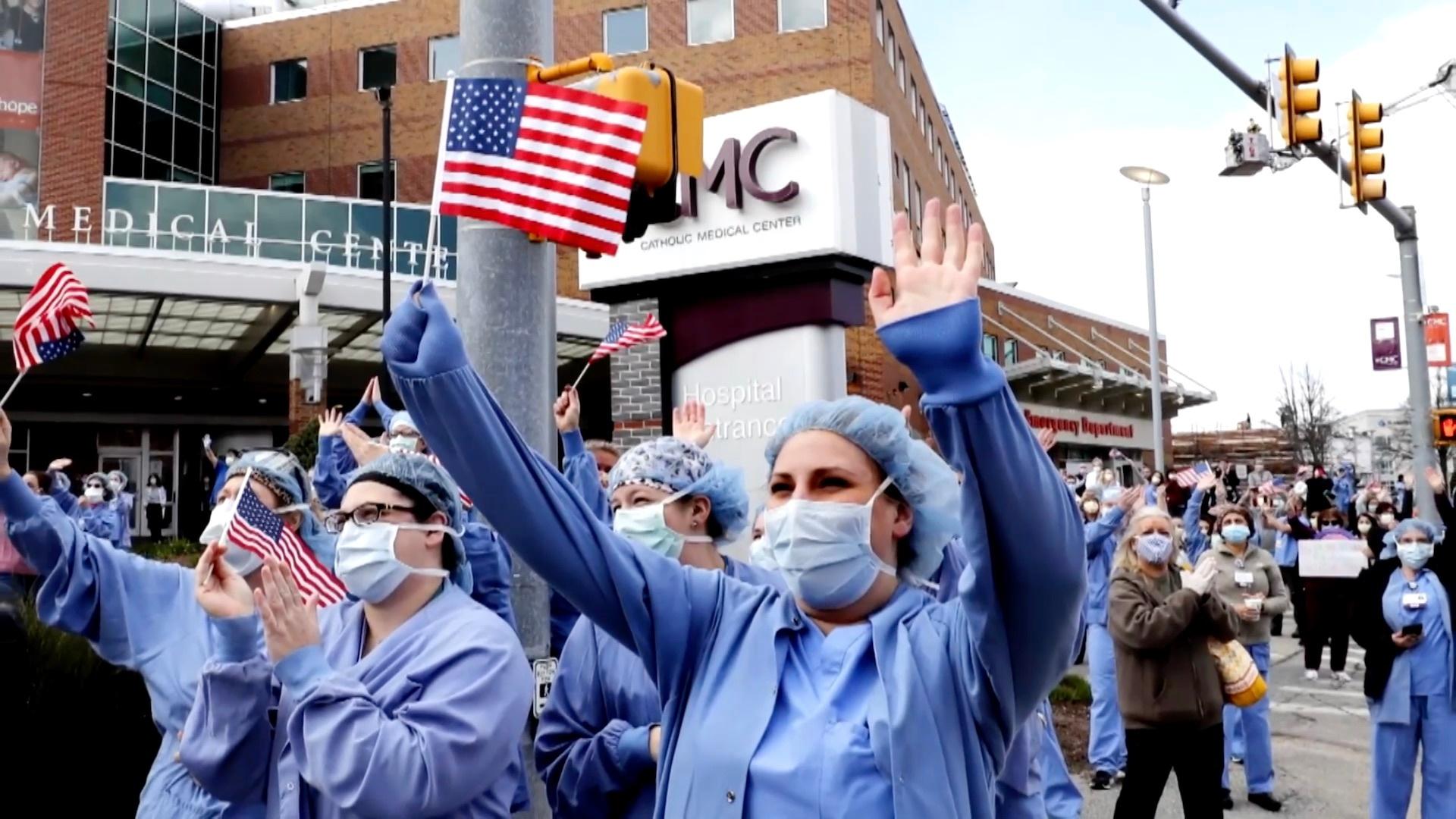 Joe Mantegna and Gary Sinise Honor COVID-19 First Responders