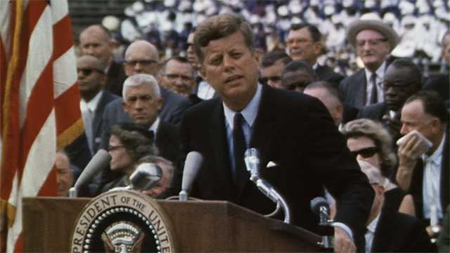 Chasing the Moon: Trailer