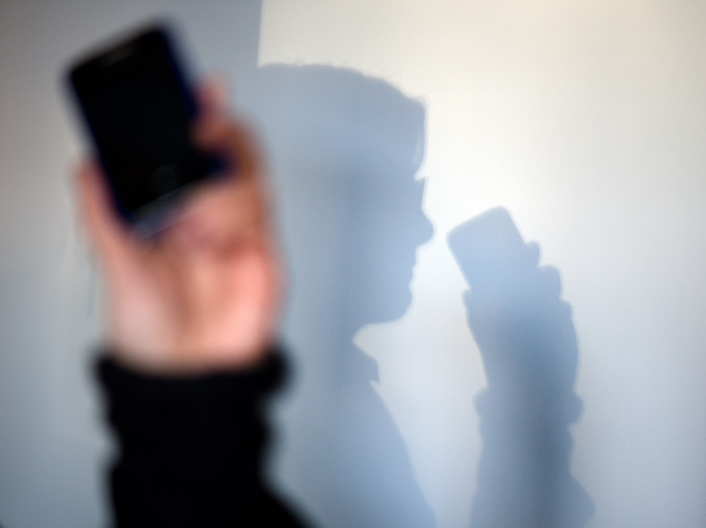 How the NSA Can Get Onto Your iPhone
