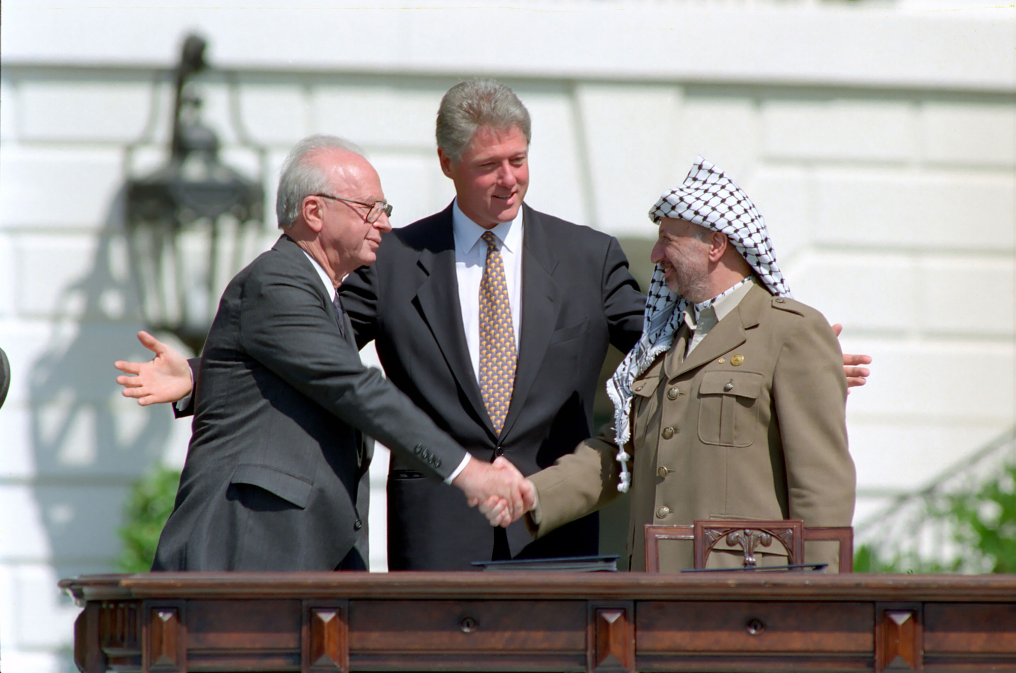 rabin_arafat_handshake