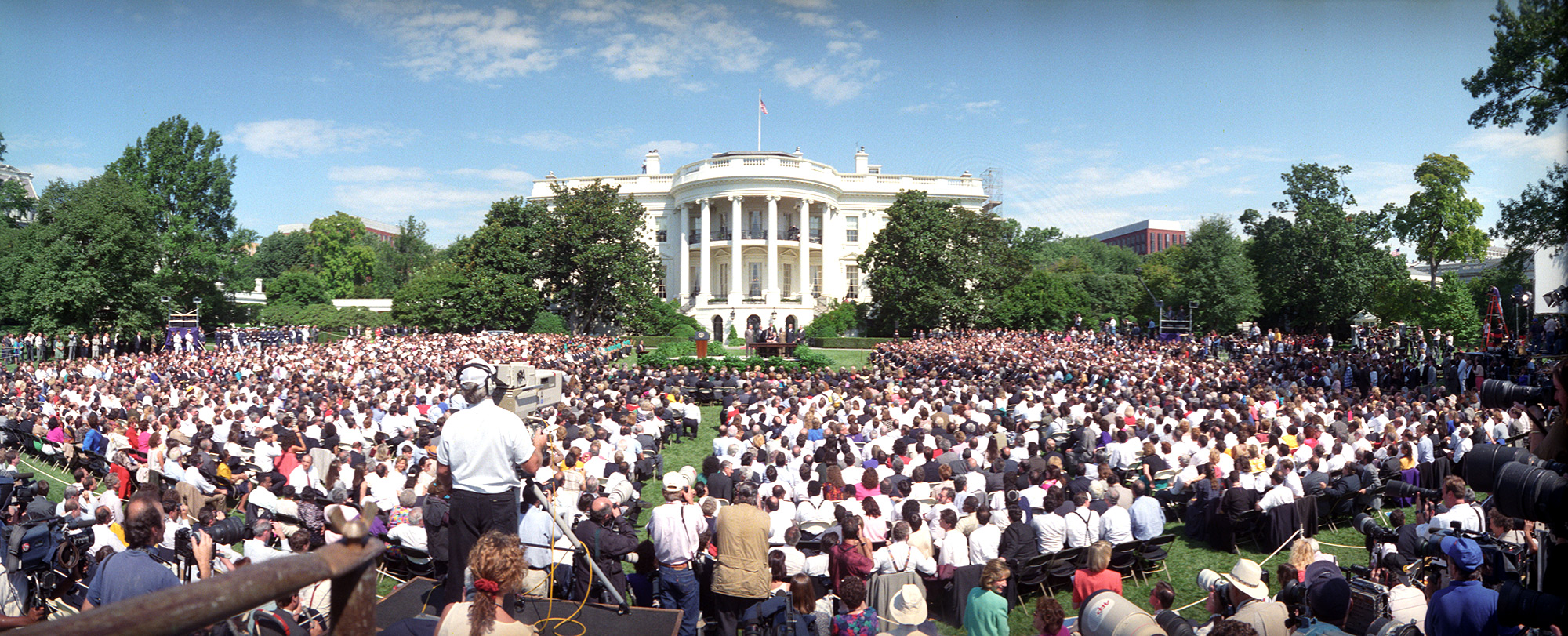 whthouse_lawn