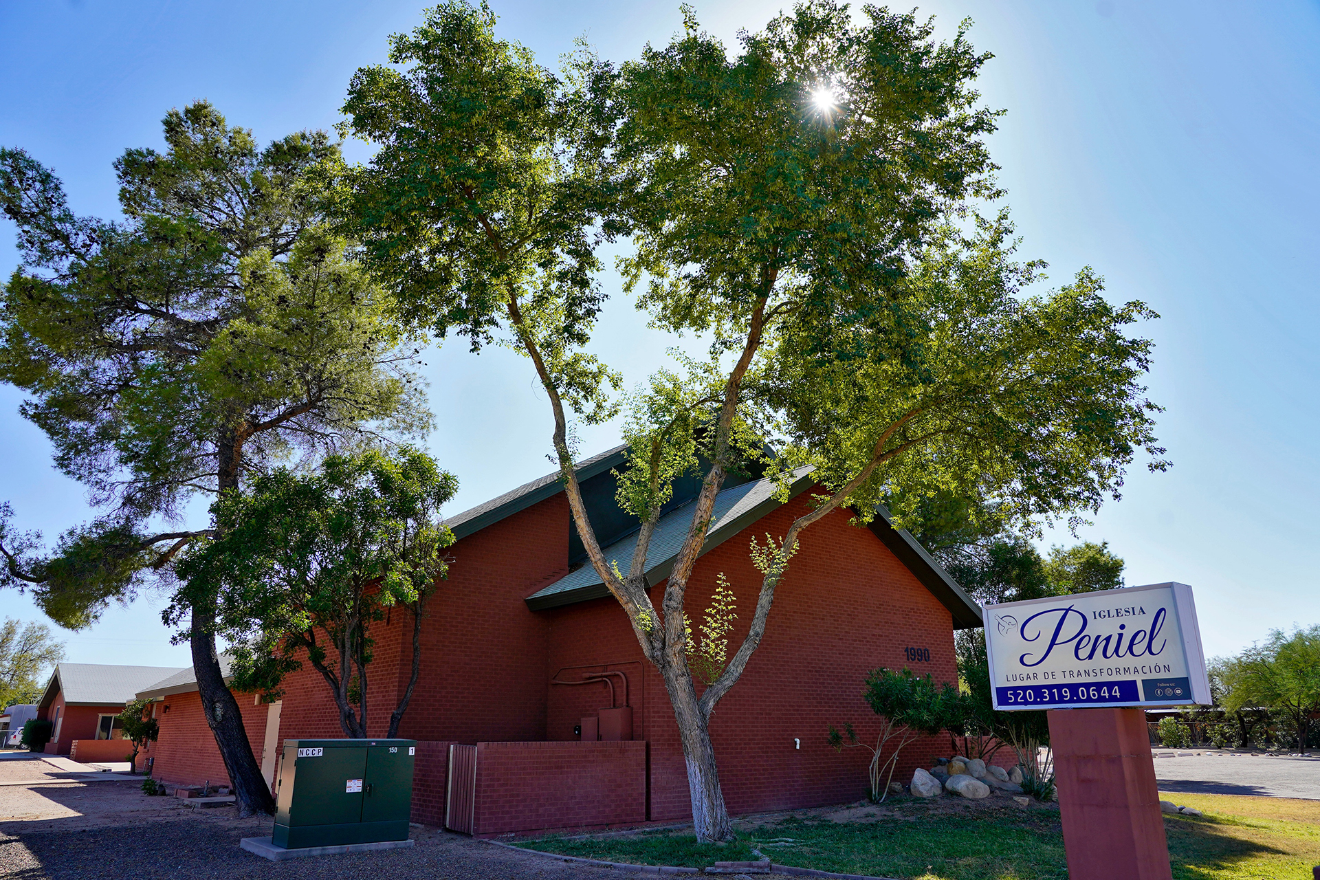 Iglesia Peniel Tucson, the church behind which Damien Alvarado struggled with police before his death, is seen on Oct. 4, 2023, in Tucson, Ariz. (AP Photo/Matt York)