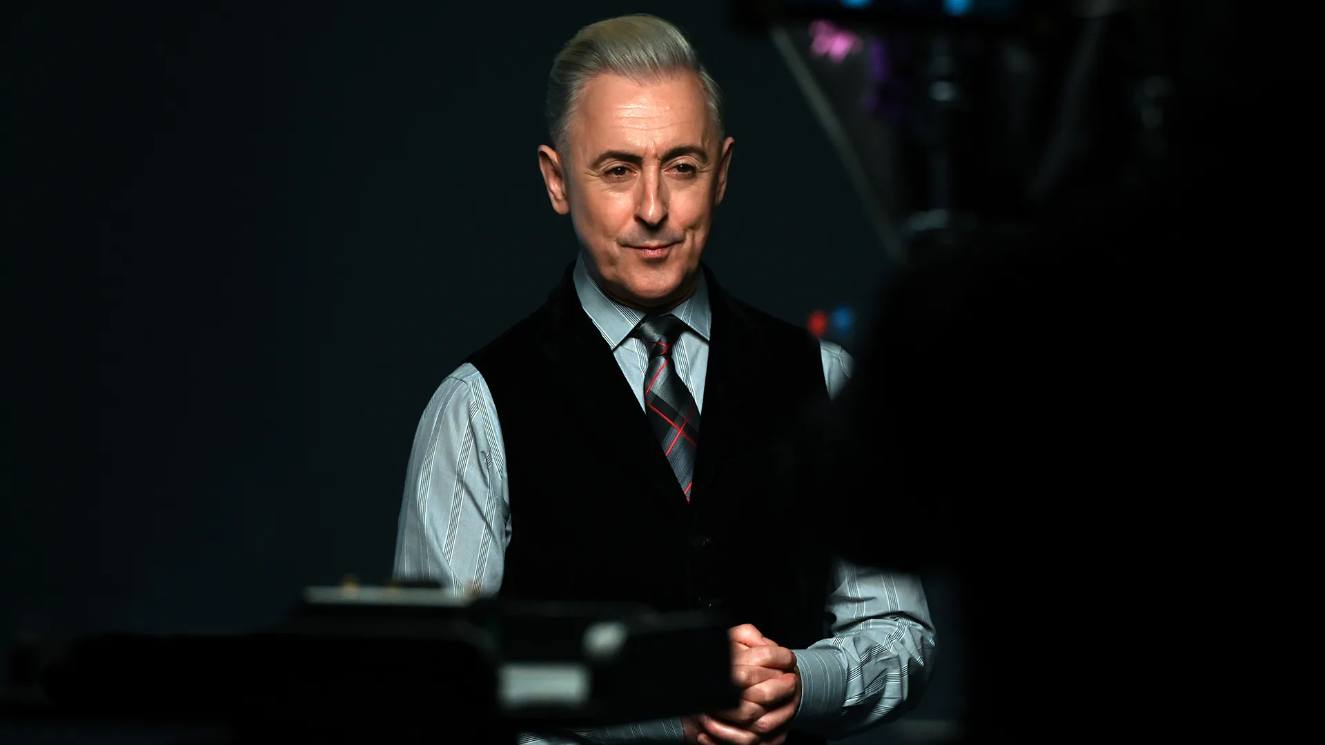 Alan Cumming on the set of MASTERPIECE Mystery!
