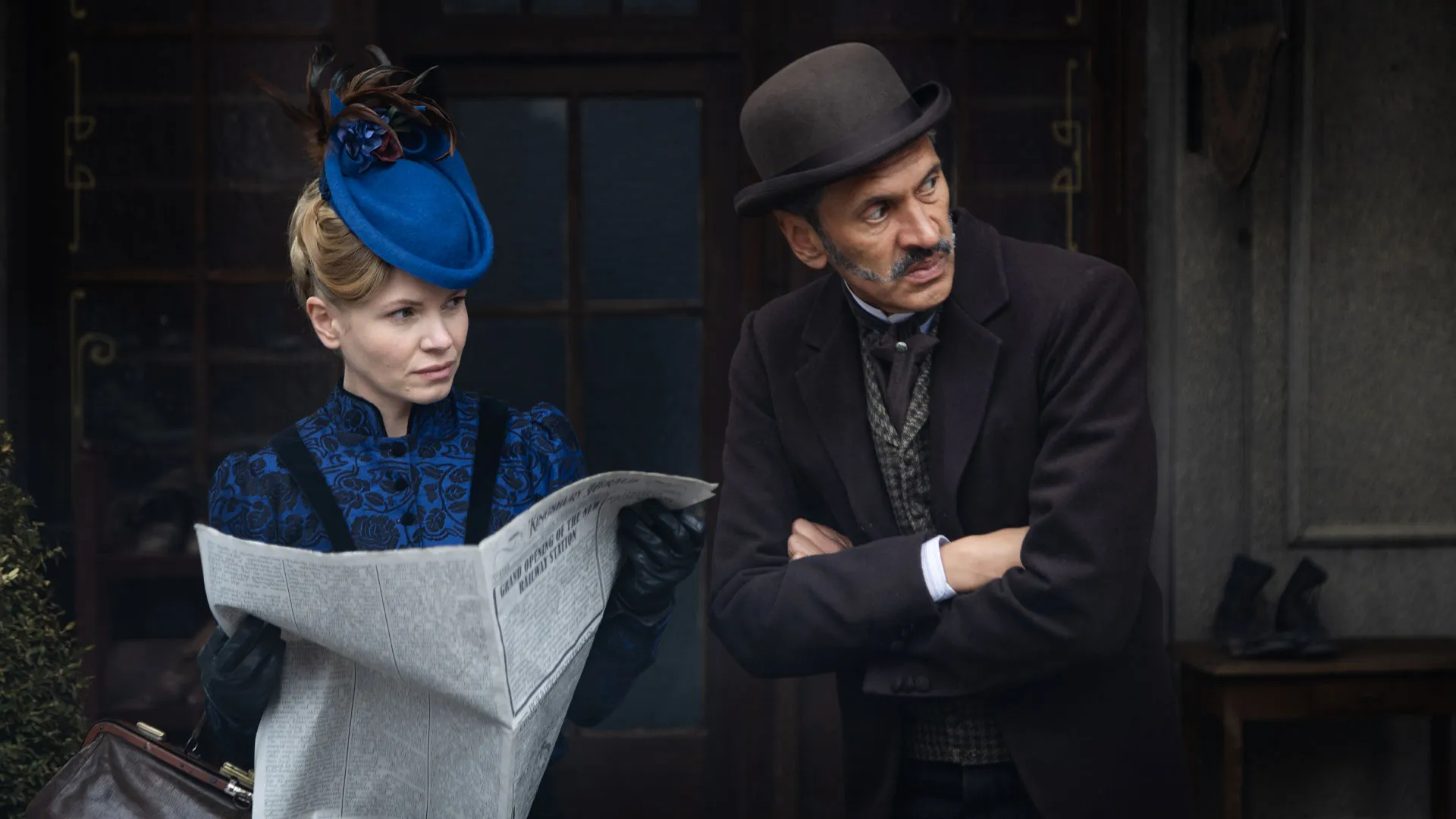 Kate Phillips as Eliza Scarlet and Paul Bazely as Clarence in Miss Scarlet Season 7