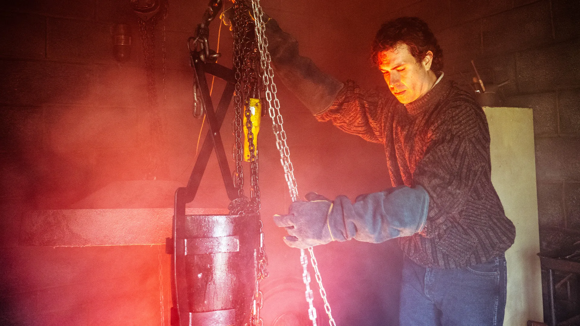 Actor Tom Cullen as gold dealer John Palmer in a scene from The Gold Season 1.