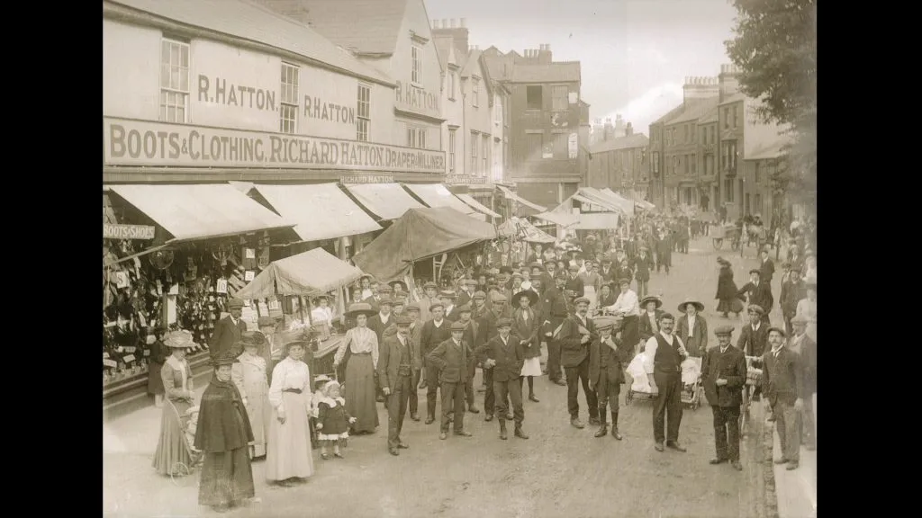 St Clements Street, Oxford, England 1910