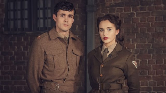 Jonah Hauer-King and Julia Brown as Harry and Lois in World on Fire Episode 3