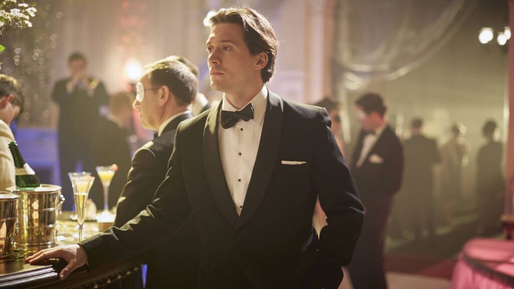 David Oakes as the debonaire Joss Bixby in 