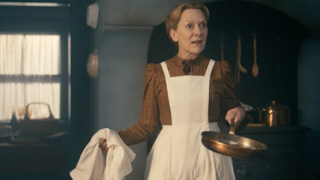 Cathy Belton as Ivy in Miss Scarlet Season 5
