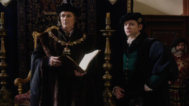 Mark Rylance and Thomas Brodie-Sangster in Wolf Hall: The Mirror and the Light