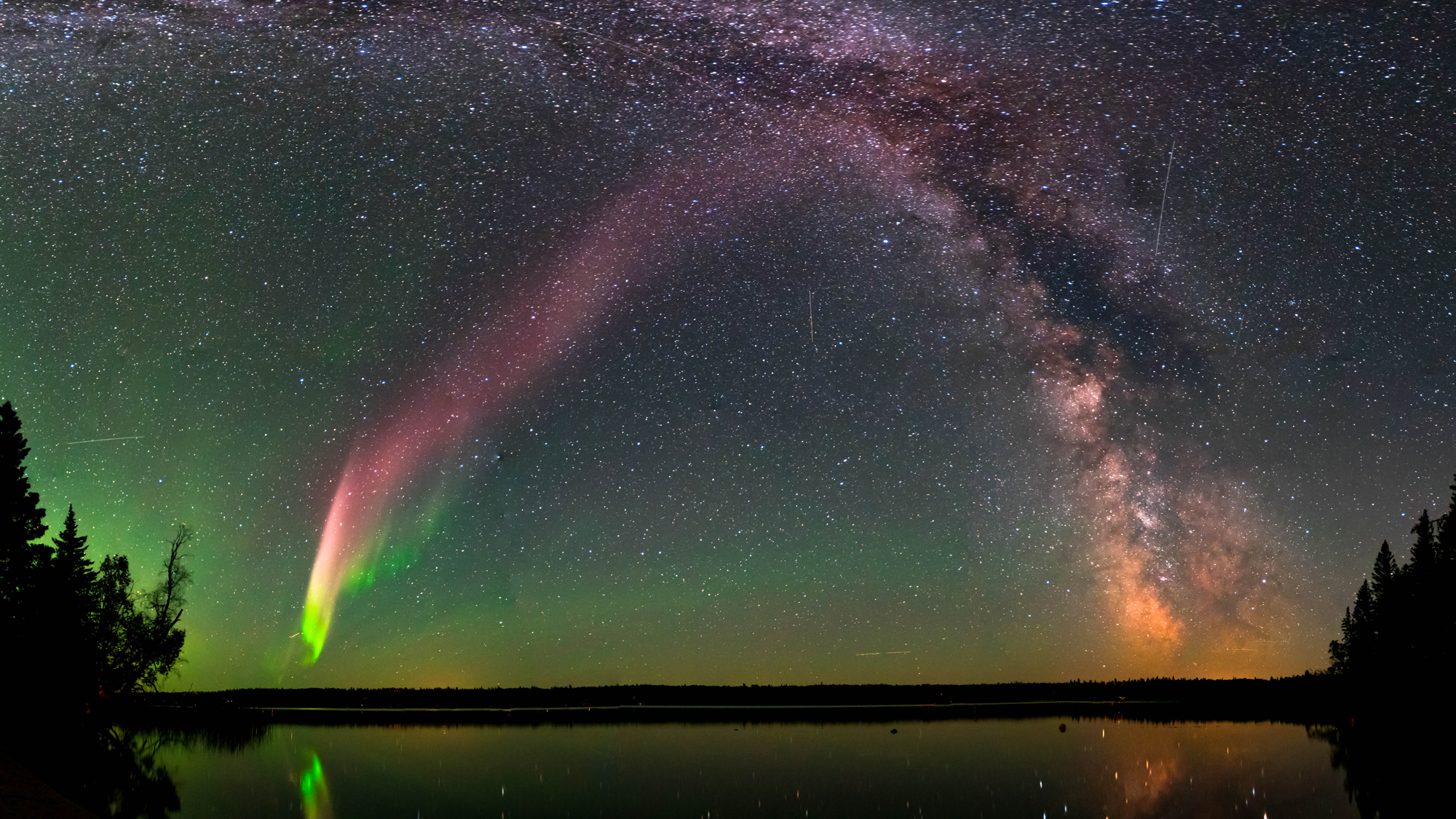 【希少新品未開封】STAR AURORA アラスカナイト　星空投射機 Steve the 'aurora' serves up a double scoop of celestial magic