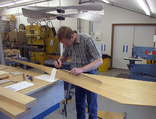 Dave Meyer measuring propeller
