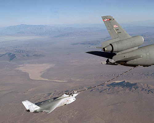 X-32A refueling