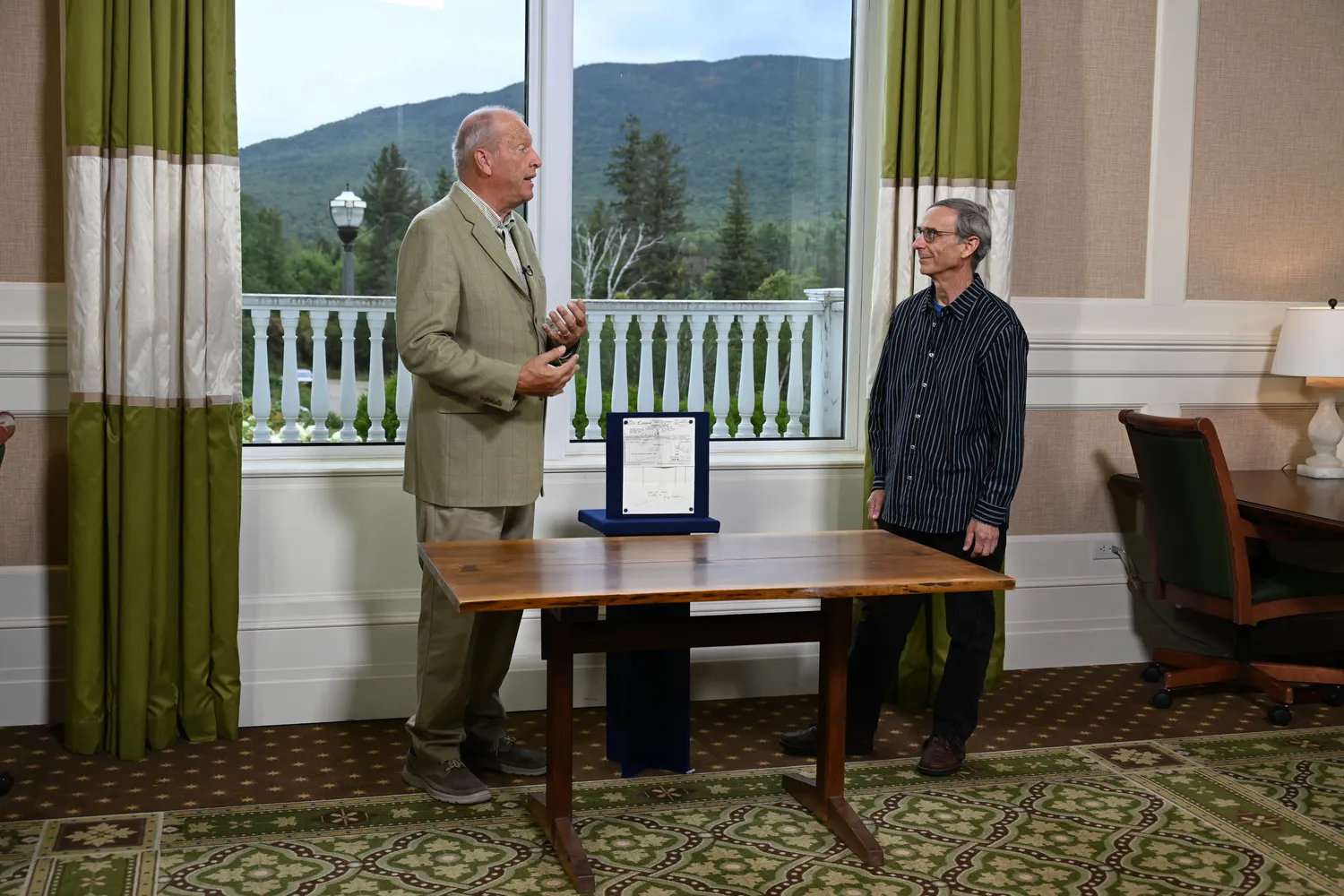 1963 Nakashima Walnut Table Antiques Roadshow PBS