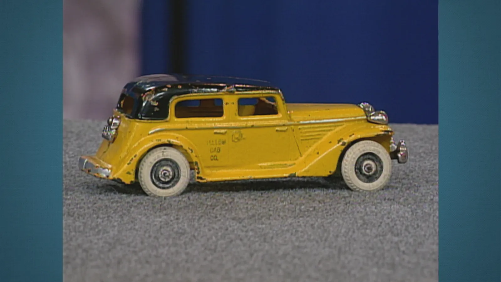 1936 Arcade Parmelee Cast-iron Yellow Cab Toy