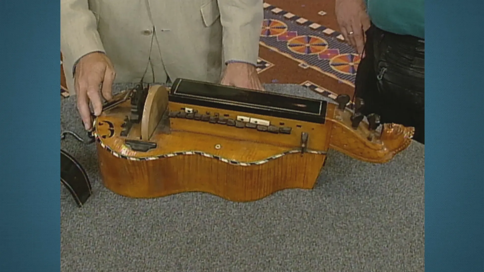 Joseph Bassot Hurdy Gurdy, ca. 1780