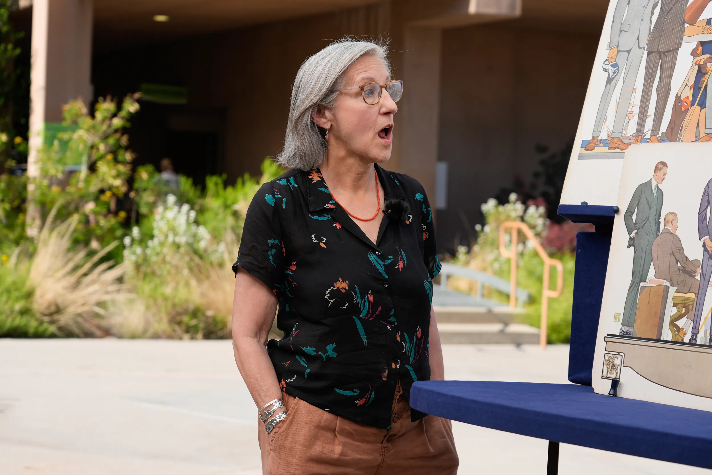 A shocked guest reacts to her appraisal while on camera.