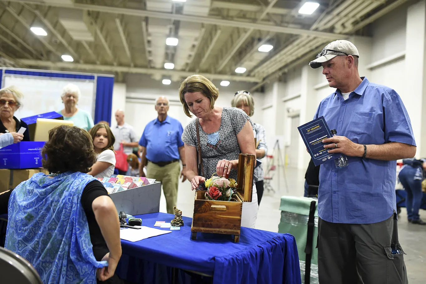 Photos from ANTIQUES ROADSHOW's August 13th appraisal event in Salt Lake City, Utah.
