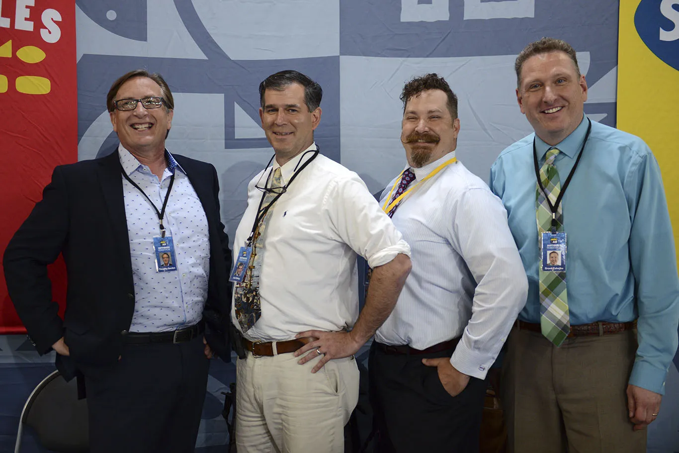 Photos from ANTIQUES ROADSHOW's June 25th appraisal event in Virginia Beach, Virginia.