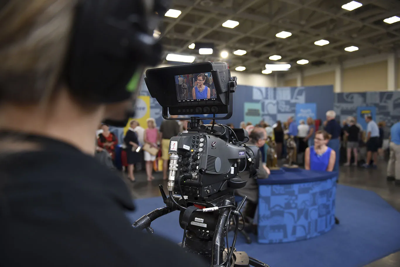 Behind the scenes of an ANTIQUES ROADSHOW appraisal shoot in Virginia Beach, Virginia.