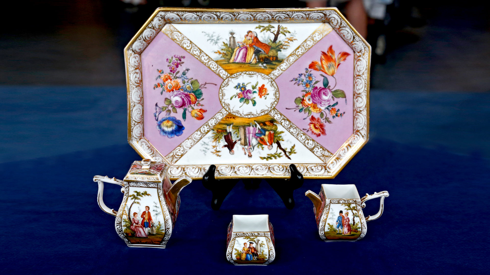 【Helena Wolfsohn】アンティーク　プレート　2枚セット Helena Wolfsohn】アンティーク プレート 2枚セット