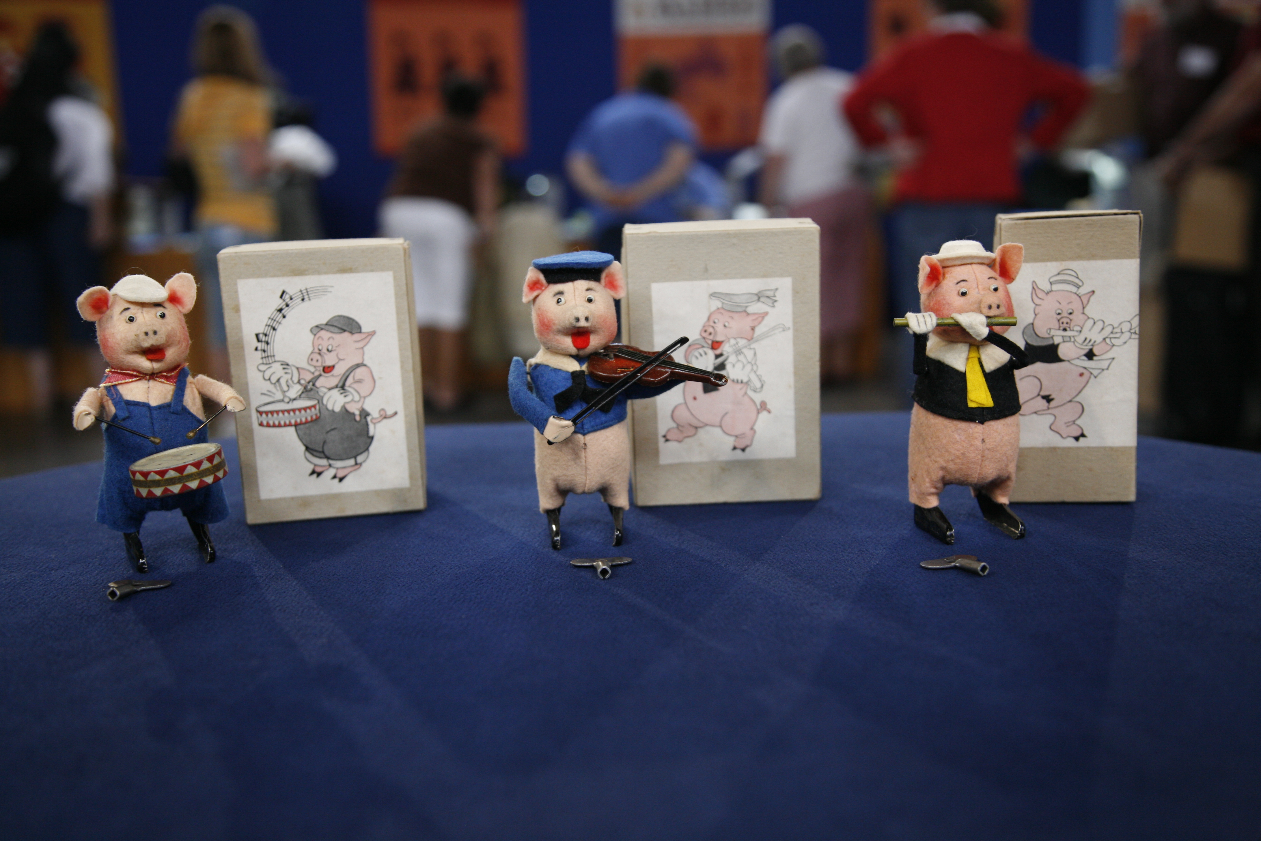 ヴィンテージ ソフビ 人形 3匹の子豚 豚 Vintage Pig Figure Antiques Roadshow | PBS