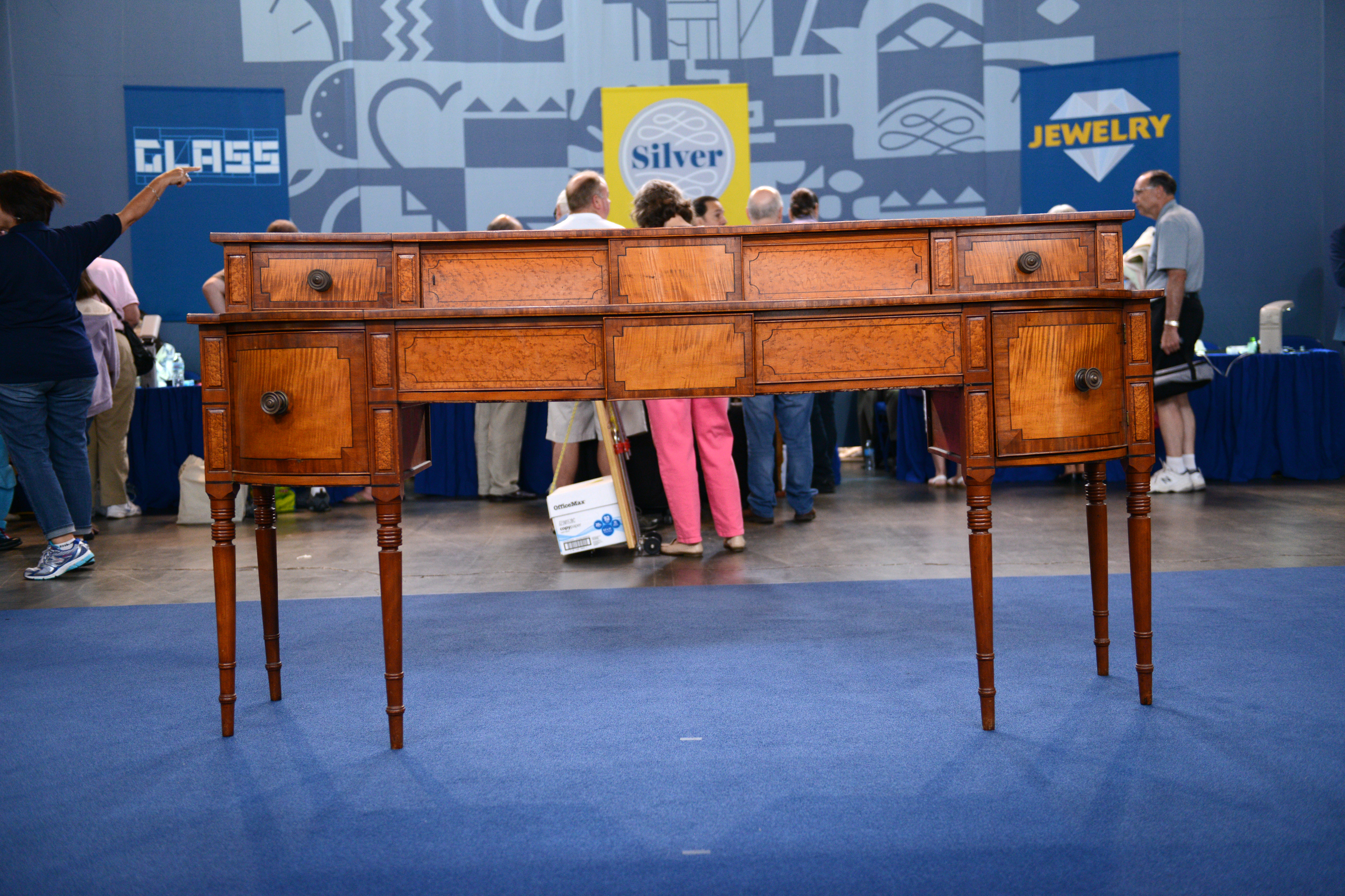 Sheraton style mahogany bow fronted commode., image size:5520x3680