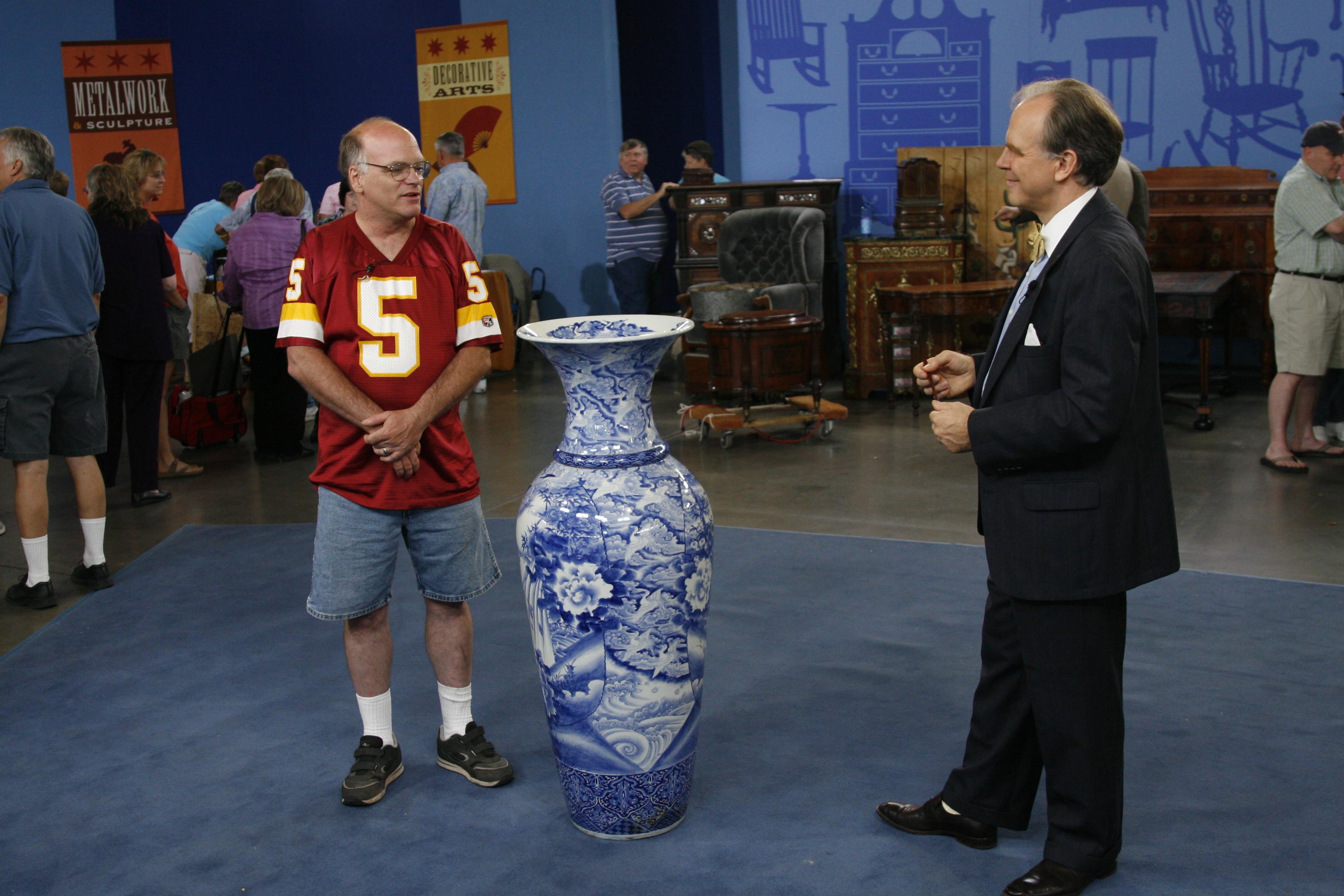 Japanese Monumental Vase, ca. 1880 | Antiques Roadshow | PBS