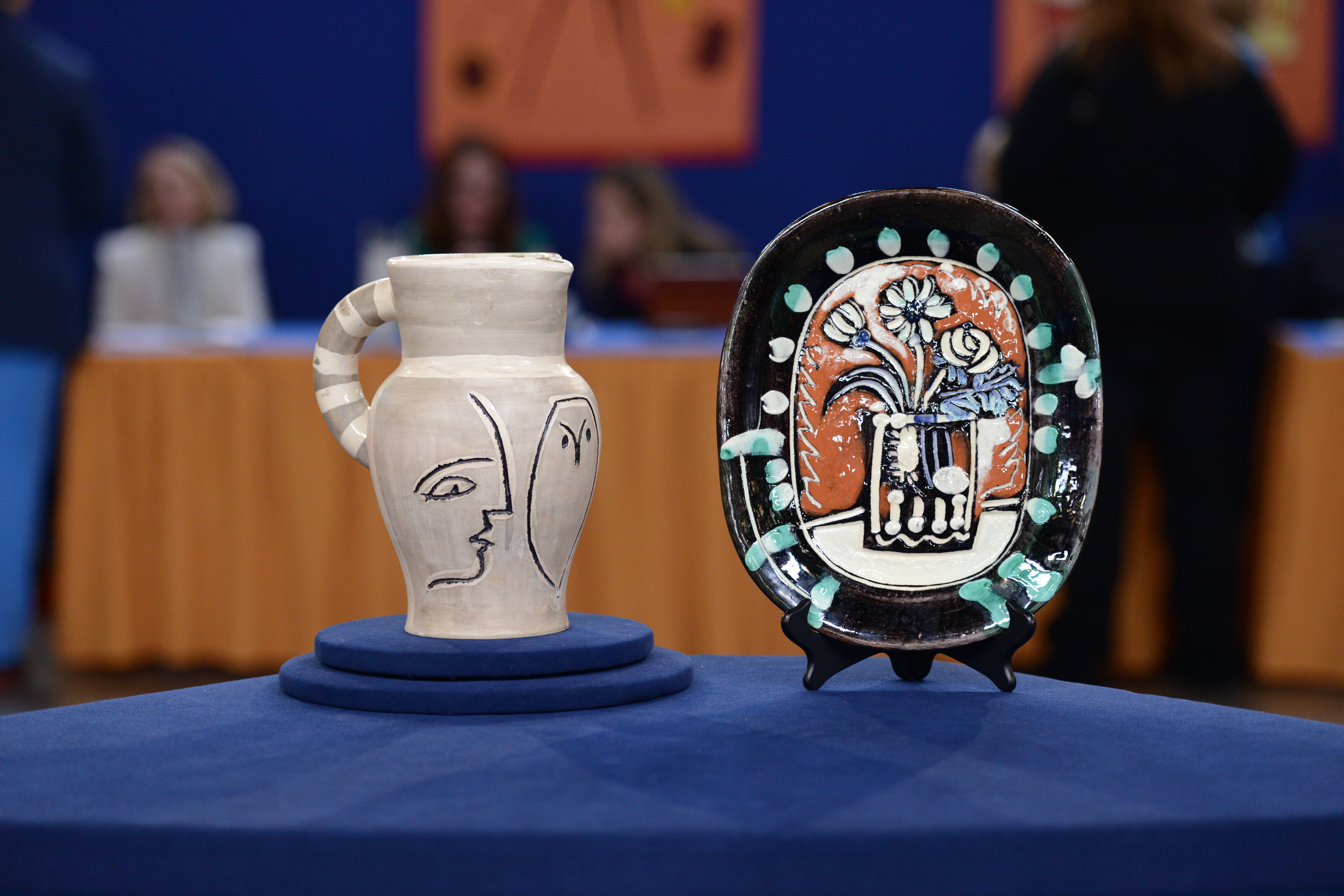 pablo-picasso-madoura-pitcher-