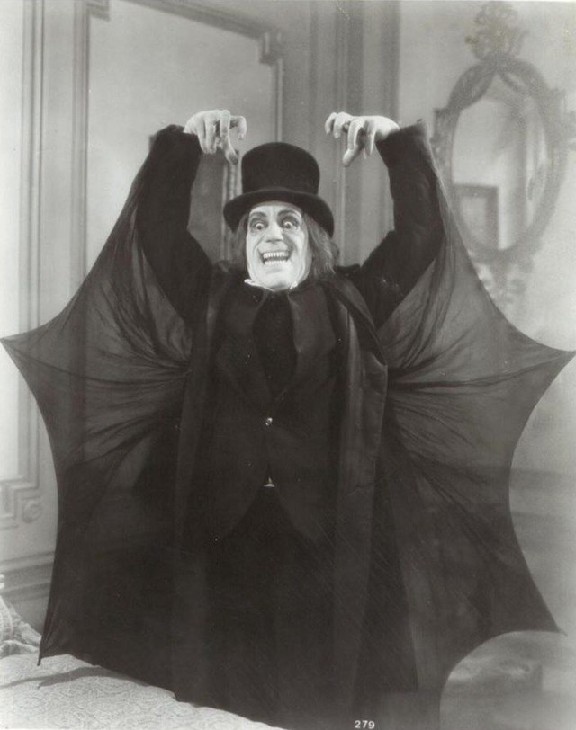 Lon Chaney in "London After Midnight."