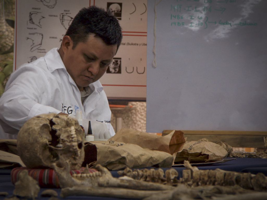 Remains of genocide victim examined at Guatemalan Forensic Anthropology Foundation. Credit: Robert Caccamise