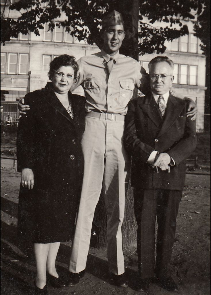 Carl Reiner with his immigrant parents, Bess and Irving Reiner c. 1943-1944