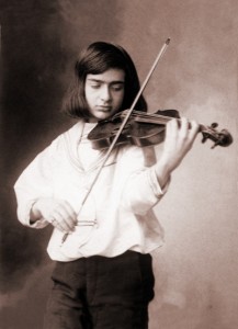 Bronislaw Huberman as a youth. Photo courtesy of the National Austrian Archives.