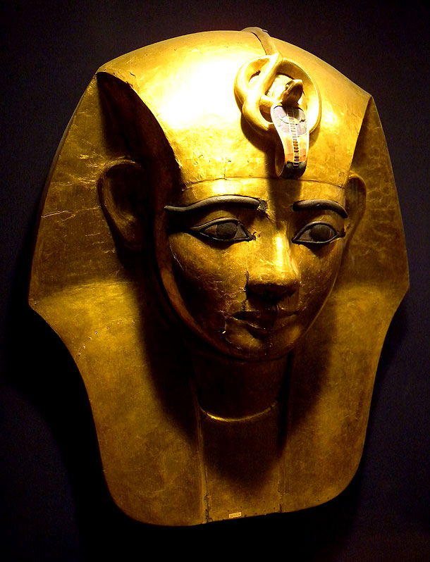 Gold mask from Tanis