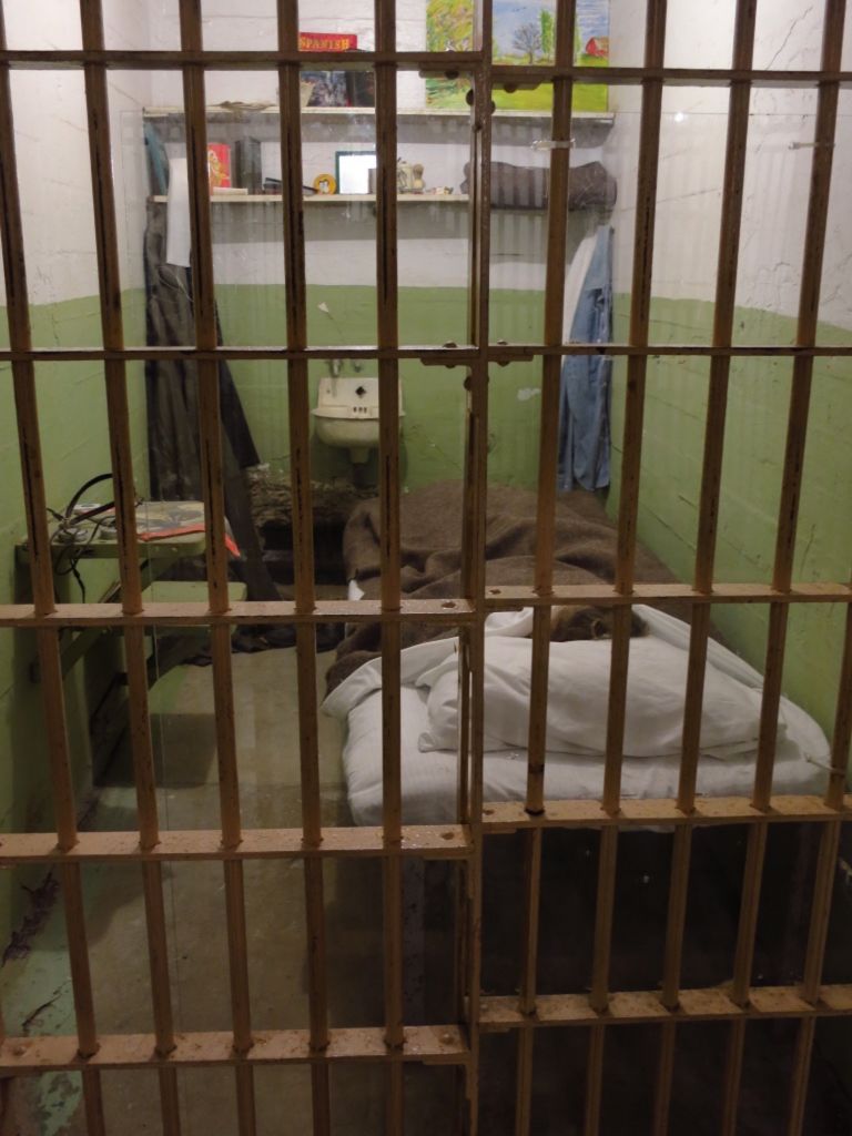 Secrets of the Dead: The Alcatraz Escape