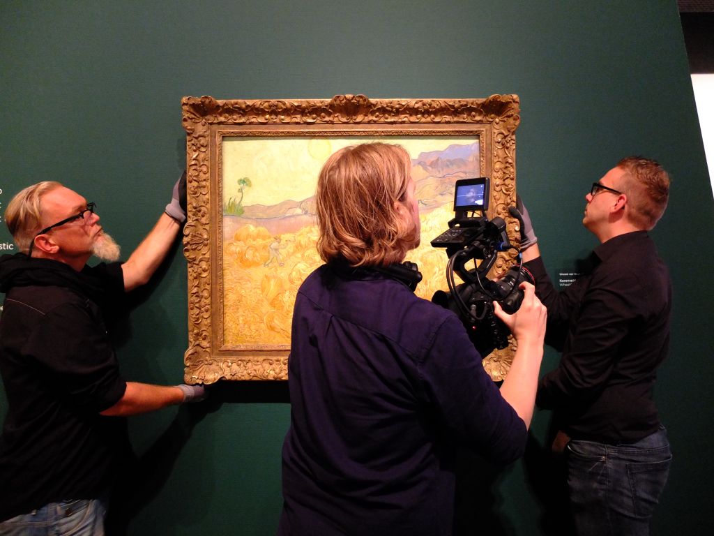 Behind-the-scenes filming of the preparation for the exhibition "On The Verge of Insanity:  Van Gogh & His Illness"